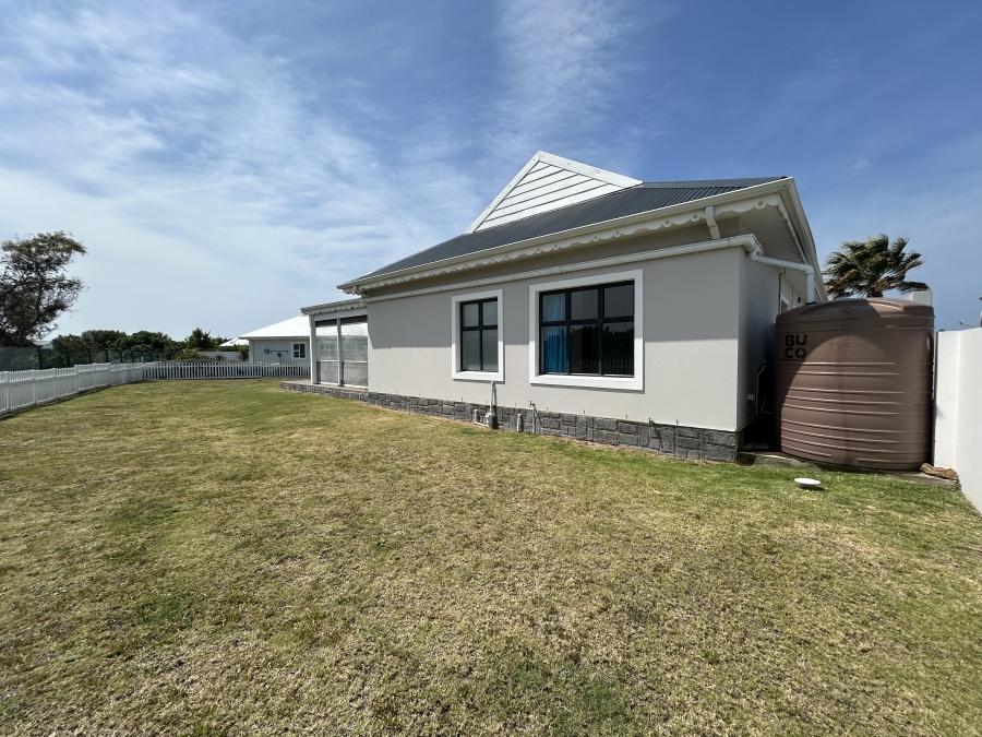 3 Bedroom Property for Sale in Marina Martinique Eastern Cape